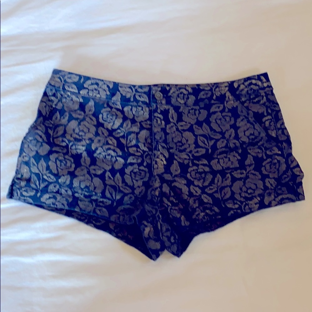 Abercrombie golden flower shorts